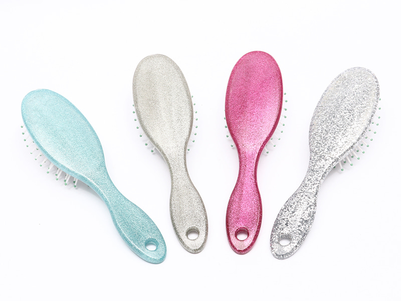 2022 Maliit na Plastic Baby Massaging Brush