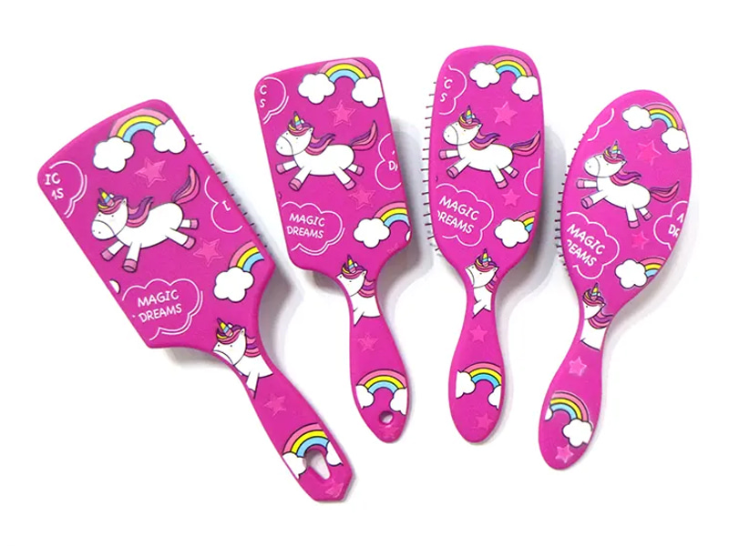 Basang Tuyong Bistles ang Hawak ng Detangling Comb