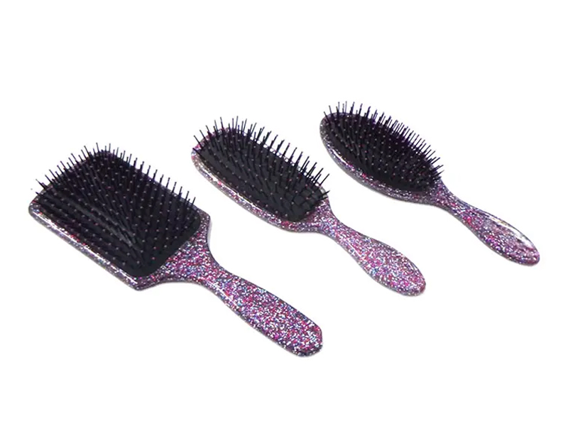 Malaking Sequined Detangling Comb