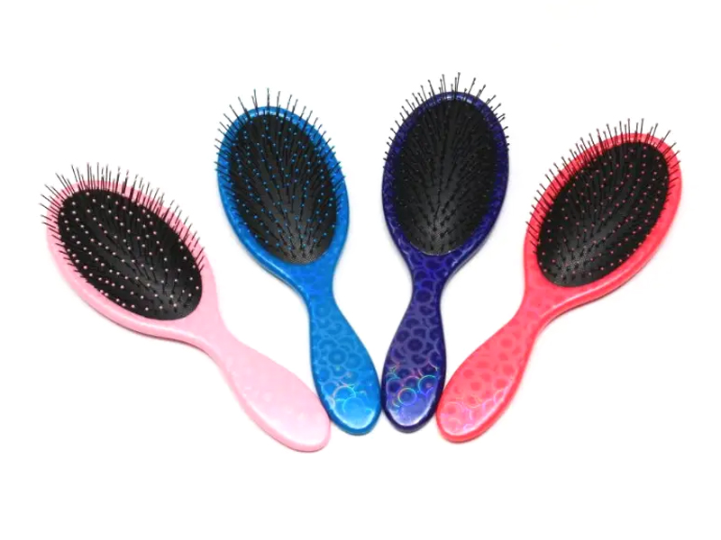 Magarbong Naka-print na Makintab na Oval Detangling Brush