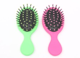 Gaano katibay ang Mini Plastic Hair Brush?