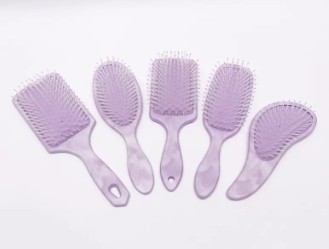 Paano malalaman kung ang isang hair brush set ay madaling malaglag o malaglag ang mga bristles?