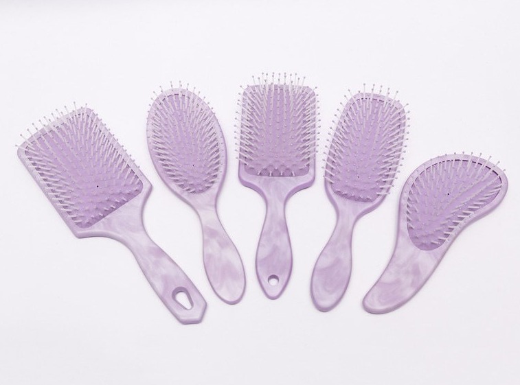 Paano Tamang Gumamit at Maglinis ng Mini Plastic Hair brush?